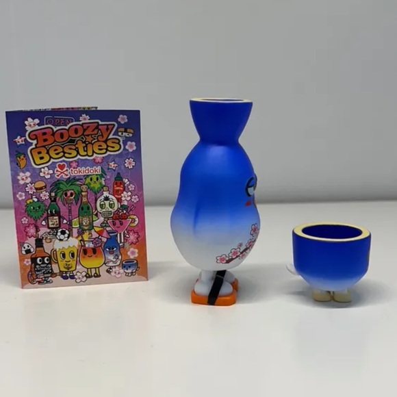 Tokidoki Boozy Besties Series | MAIDO & KANPAI | Blind Box Design Toy Figure - Picture 4 of 4